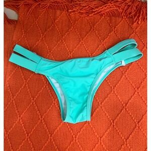 Island Love Bikini Bottoms Womens Large Mint Green Ruched Scrunch Back Cutout